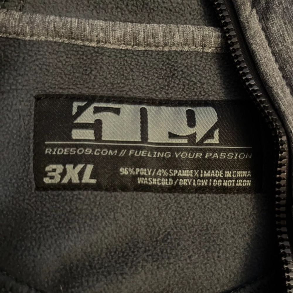 509 Mens Softshell Jacket, Snowmobiling/Snowboard… - image 5